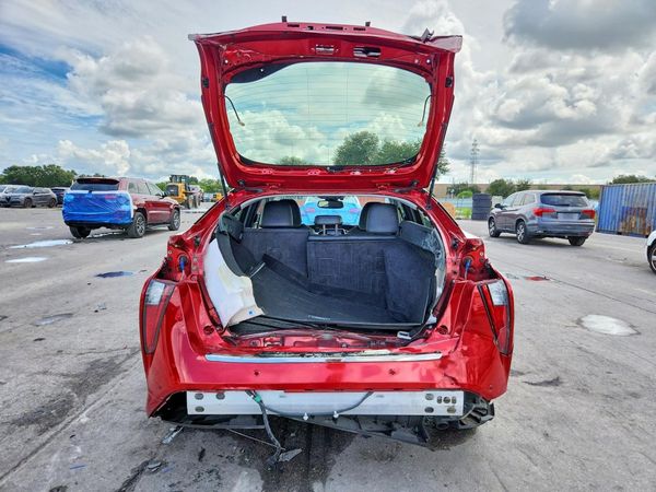 2018 TOYOTA PRIUS