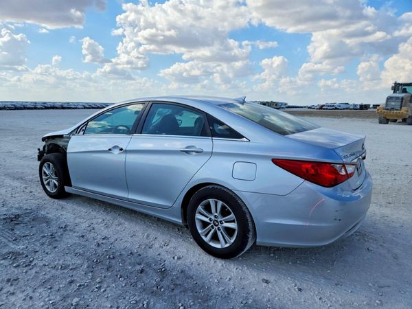 2013 HYUNDAI SONATA GLS/ GLS Popular