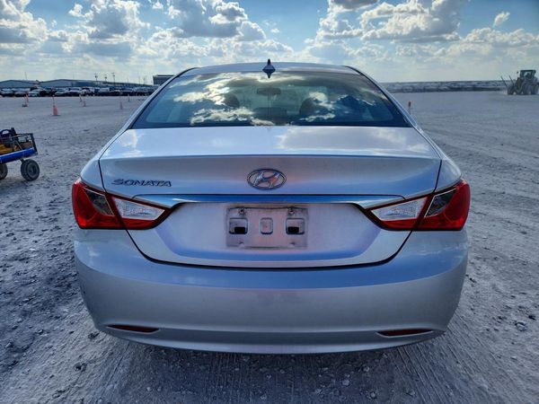 2013 HYUNDAI SONATA GLS/ GLS Popular