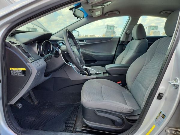 2013 HYUNDAI SONATA GLS/ GLS Popular