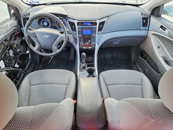 2013 HYUNDAI SONATA GLS/ GLS Popular