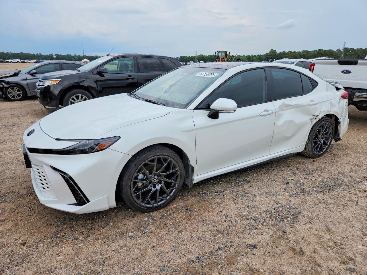2025 TOYOTA CAMRY — Front 3/4