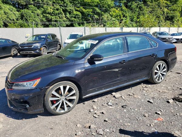 2018 VOLKSWAGEN PASSAT