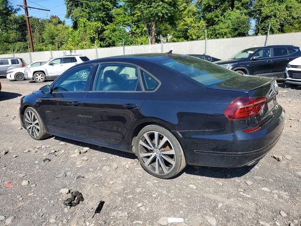 2018 VOLKSWAGEN PASSAT GT