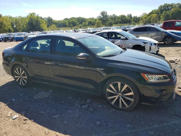 2018 VOLKSWAGEN PASSAT GT