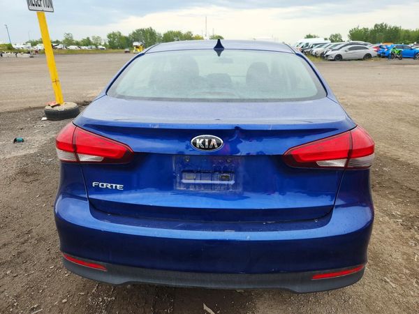 2017 KIA FORTE LX Base