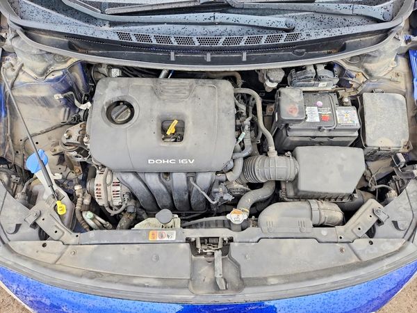 2017 KIA FORTE LX Base