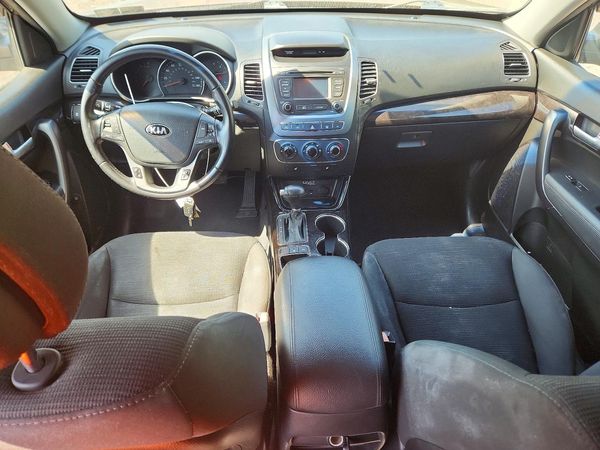 2014 KIA SORENTO