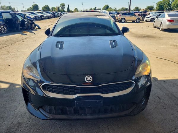 2018 KIA STINGER