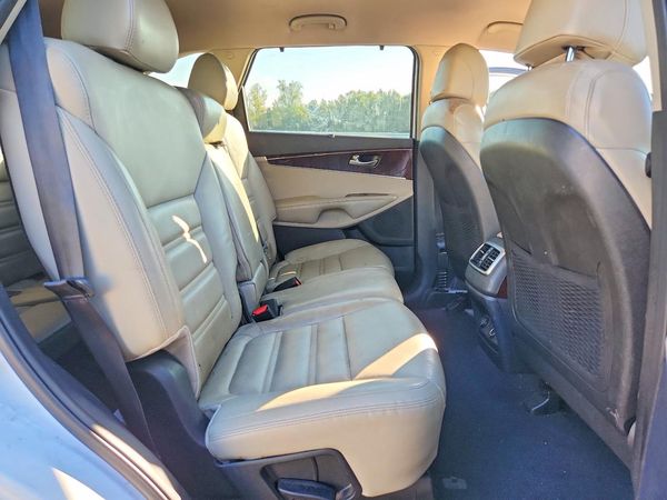 2017 KIA SORENTO EX