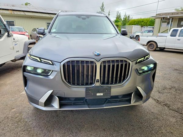 2025 BMW X7 xDrive40i