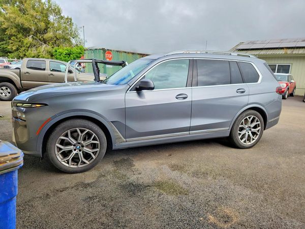 2025 BMW X7 xDrive40i