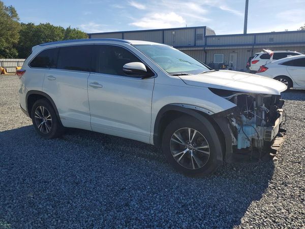 2016 TOYOTA HIGHLANDER