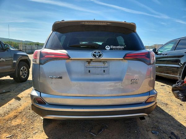 2018 TOYOTA RAV4