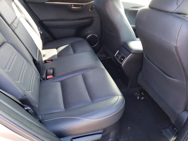 2015 LEXUS NX 200t Luxury