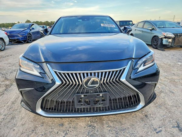 2019 LEXUS ES