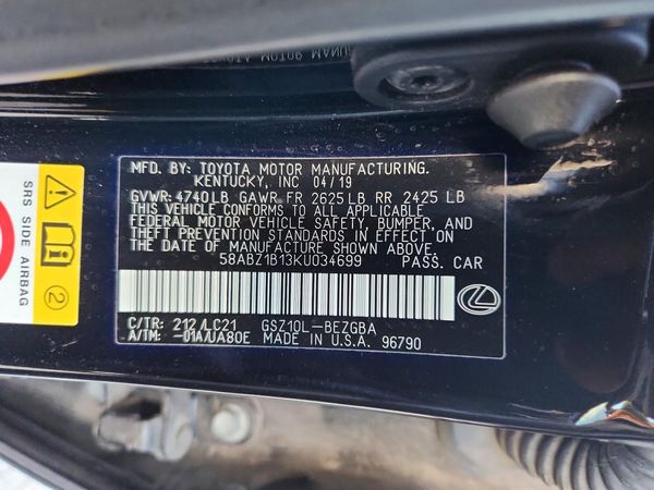 2019 LEXUS ES
