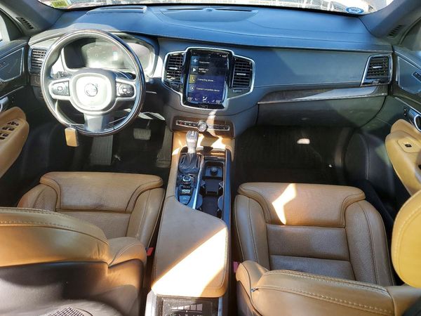 2017 VOLVO XC90 Inscription