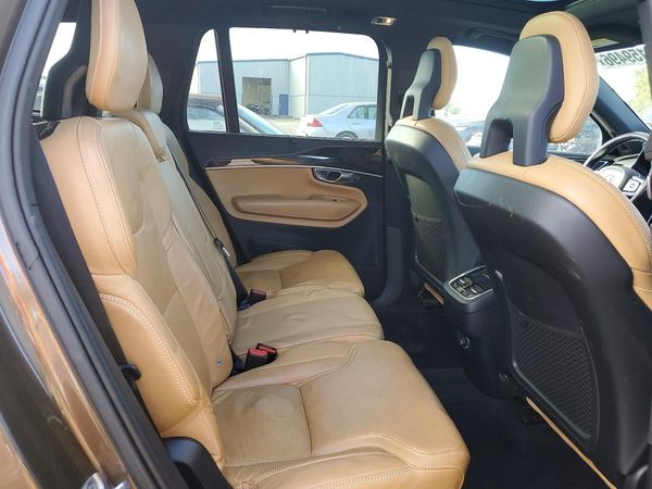 2017 VOLVO XC90 Inscription