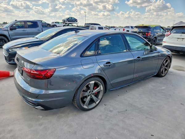 2022 AUDI A4