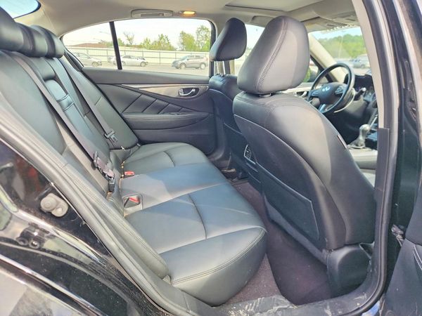2017 INFINITI Q50 — PSRS