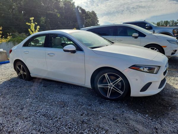 2020 MERCEDES-BENZ A-CLASS A220 — Passenger 3/4