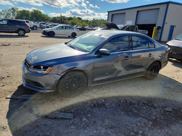 2017 VOLKSWAGEN JETTA — DSFA — Front 3/4