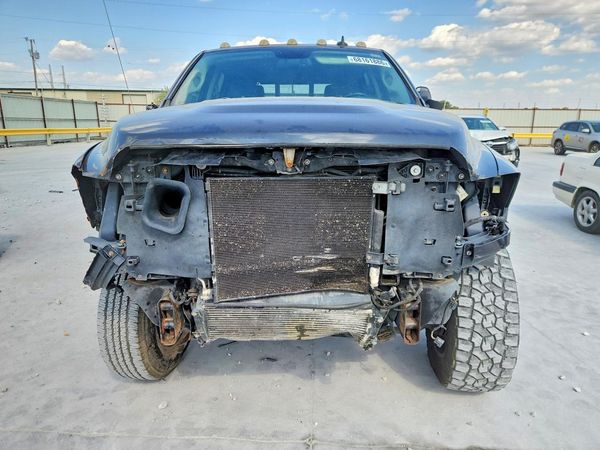 2016 RAM 3500 SLT