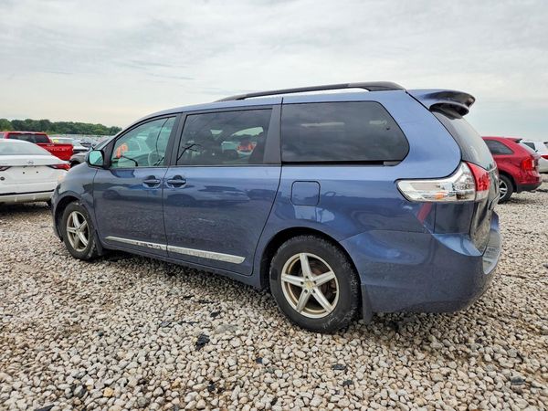 2013 TOYOTA SIENNA — DSRA