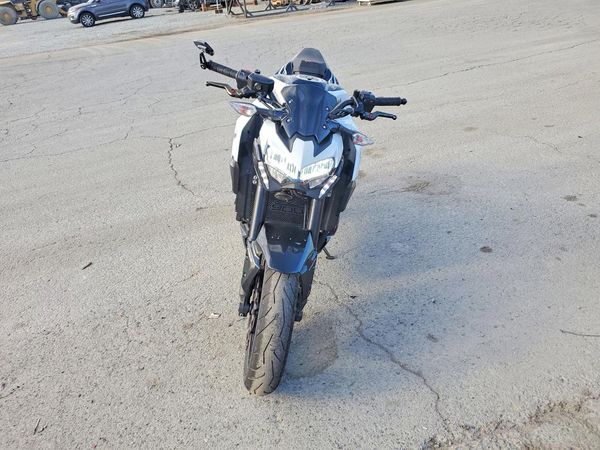 2022 KAWASAKI ZR900