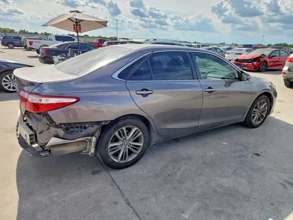 2016 TOYOTA CAMRY