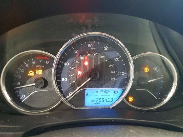 2015 TOYOTA COROLLA