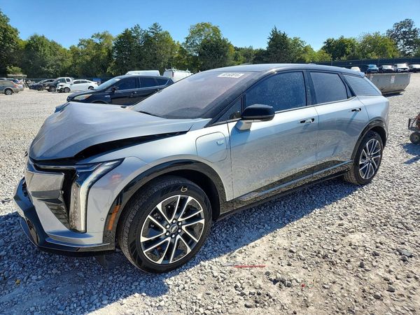 2025 CADILLAC OPTIQ