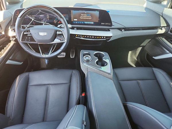 2025 CADILLAC OPTIQ Sport 1