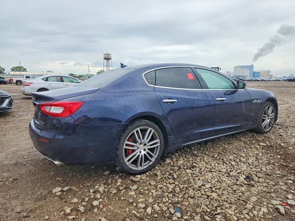 2017 MASERATI QUATTROPORTE Essence
