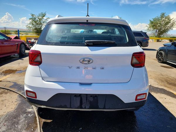2025 HYUNDAI VENUE SEL, Limited — DIRR