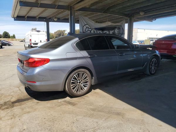 2018 BMW 530E