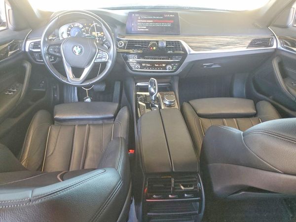 2018 BMW 530E