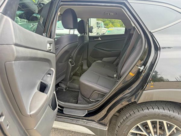 2019 HYUNDAI TUCSON