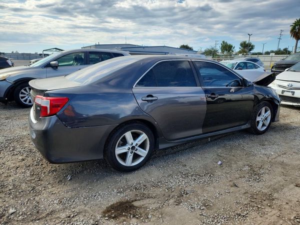 2013 TOYOTA CAMRY