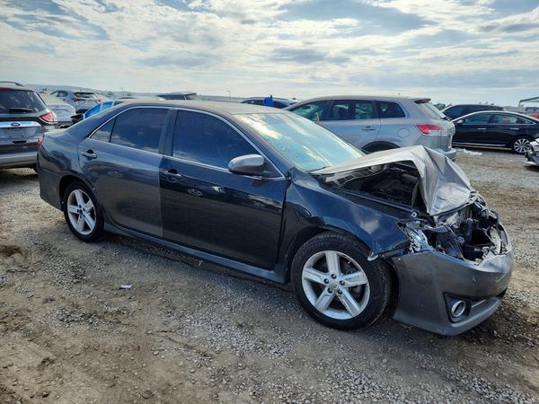 2013 TOYOTA CAMRY