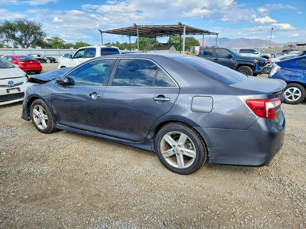 2013 TOYOTA CAMRY