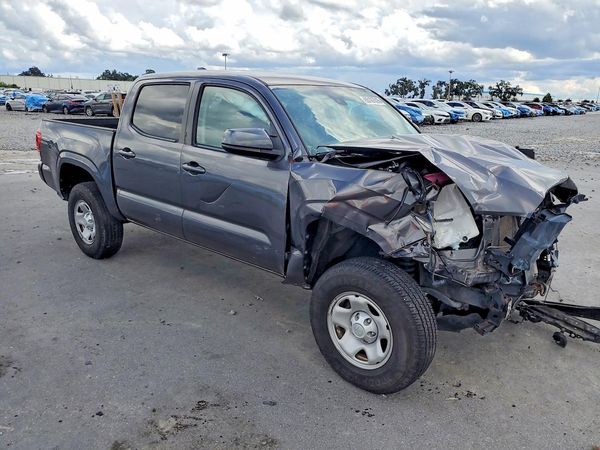 2021 TOYOTA TACOMA SR5 — Passenger 3/4