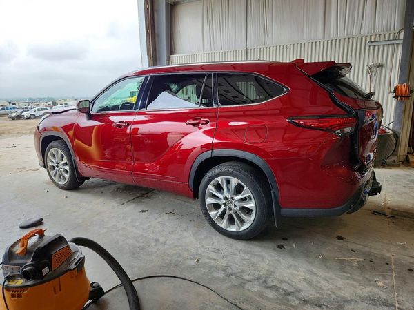 2021 TOYOTA HIGHLANDER Limited