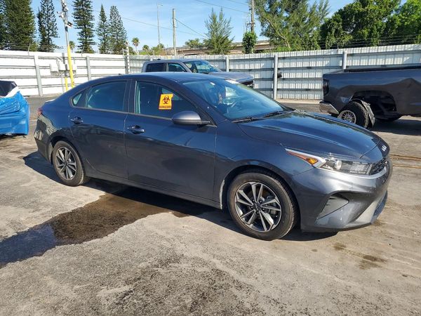 2024 KIA FORTE