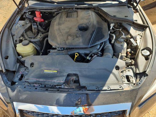 2018 INFINITI Q50 — Engine bay