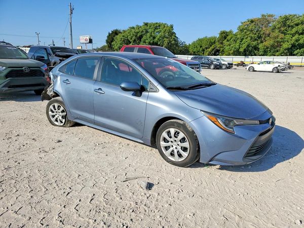 2023 TOYOTA COROLLA — Passenger 3/4