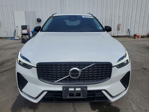 2024 VOLVO XC60