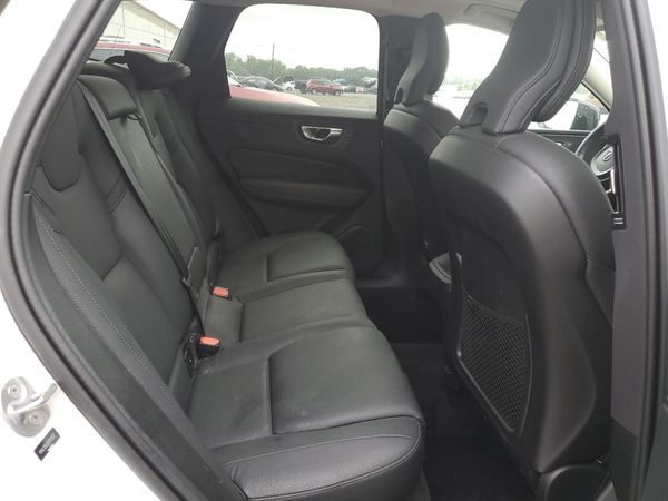 2024 VOLVO XC60