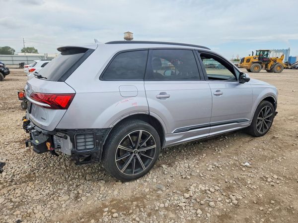 2021 AUDI Q7